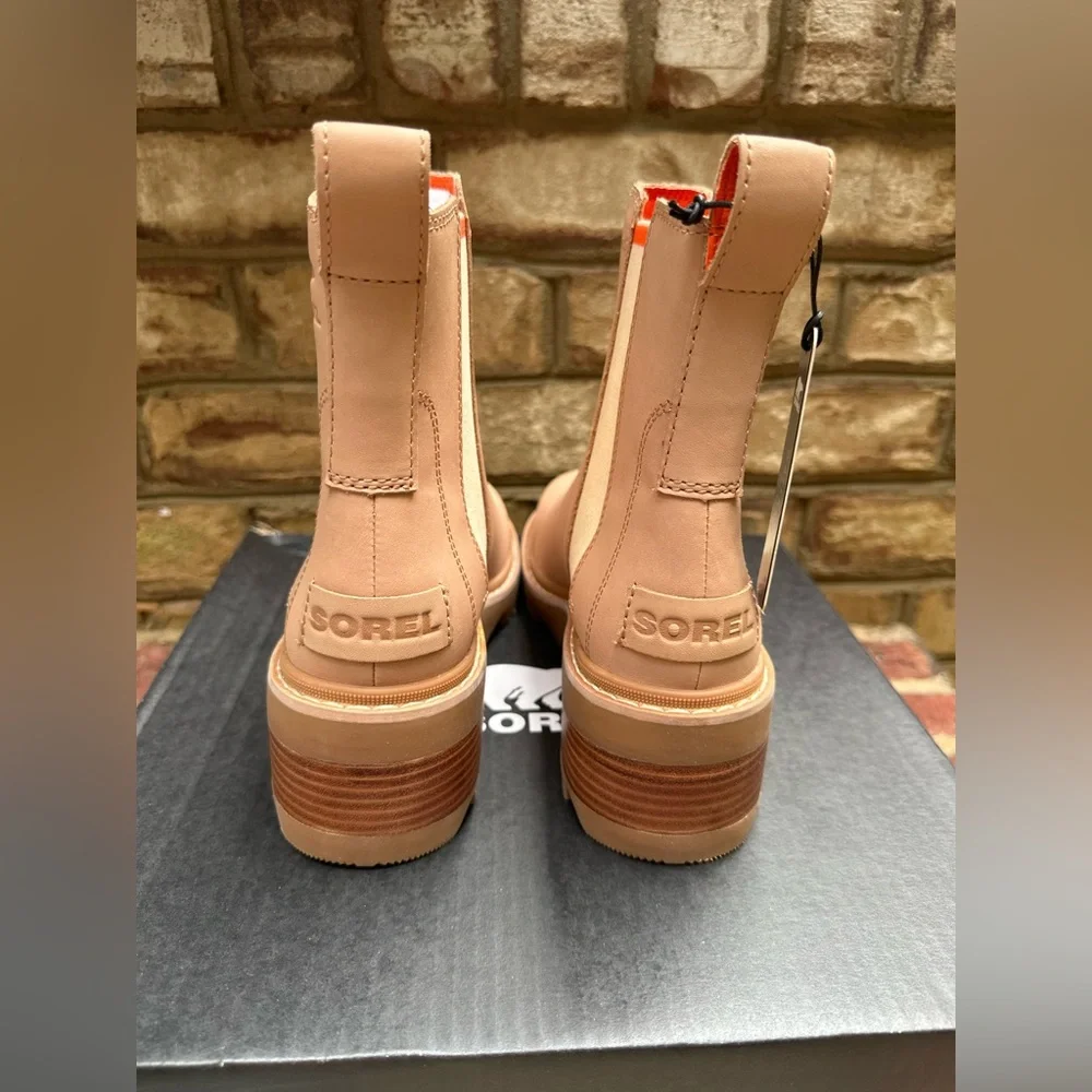 Women’s Beige Chelsea Lug Boots - Versatile Slip-On Ankle Boot